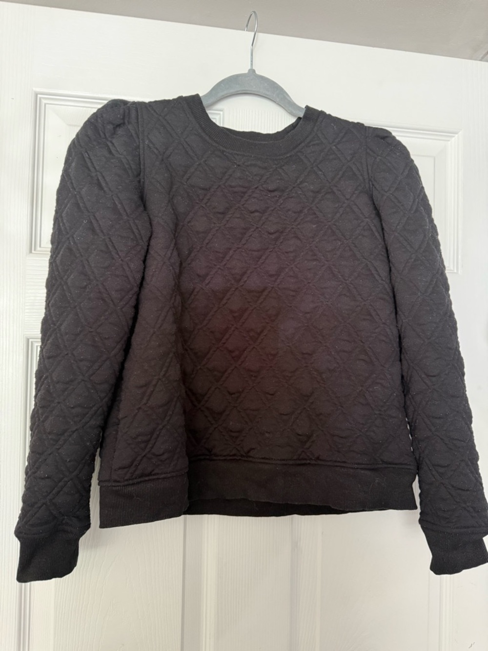 Tuckernuck Black Quilted Puff-Sleeve Sweatshirt Top